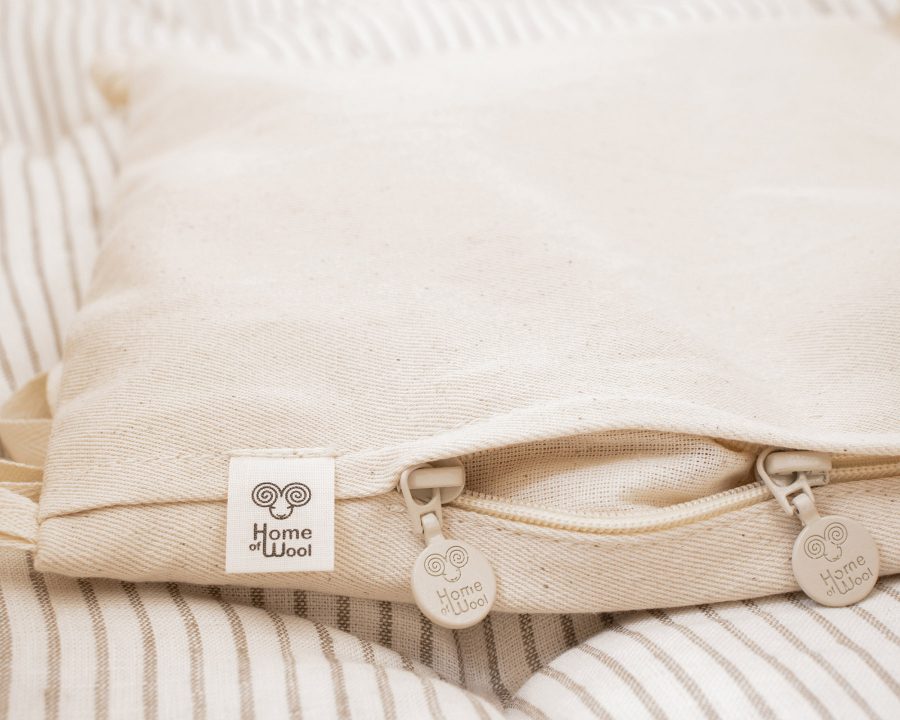 Home of Wool Natural Non-toxic Wool-Filled Baby Crib Bumper - detail