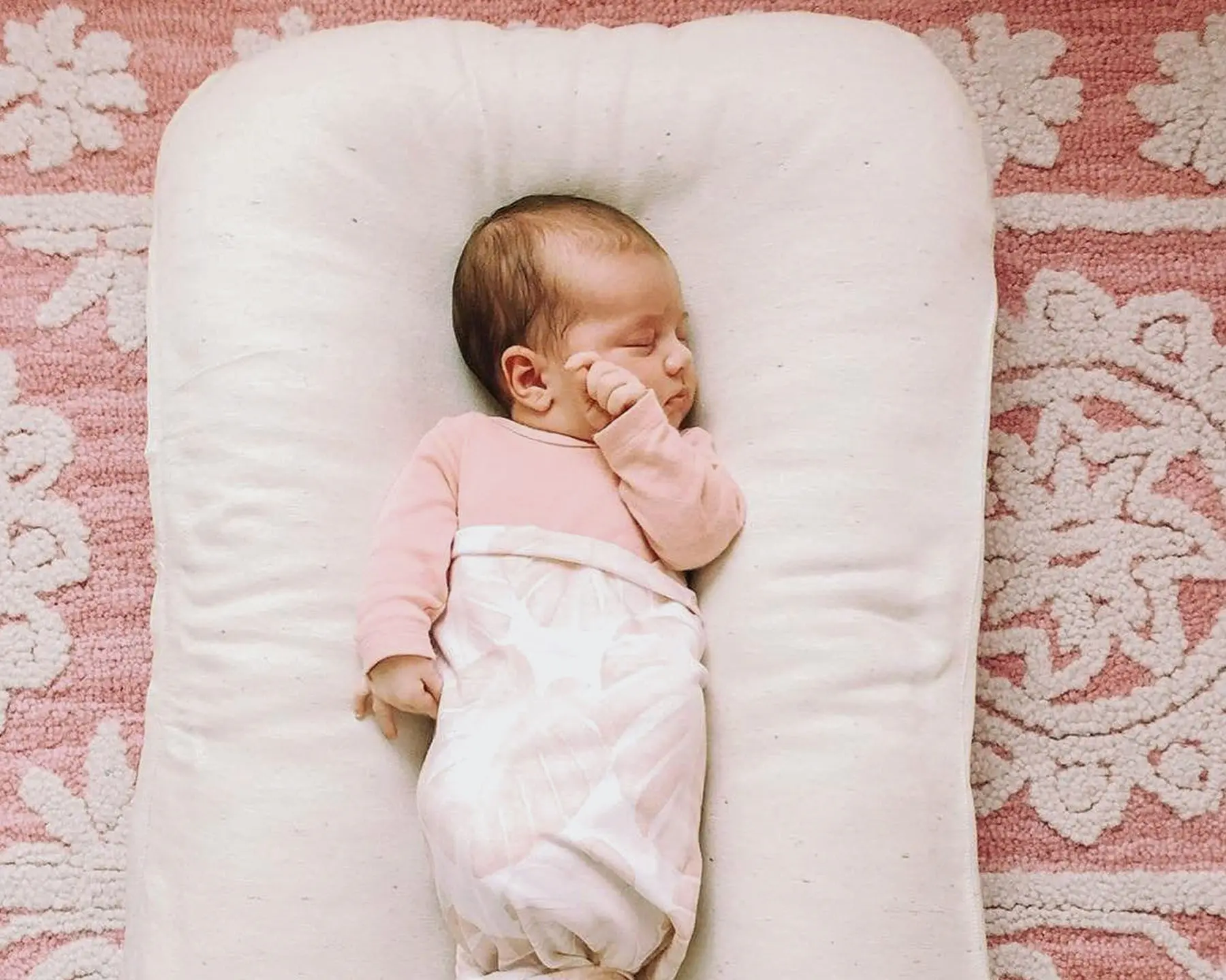 baby sleep cushion