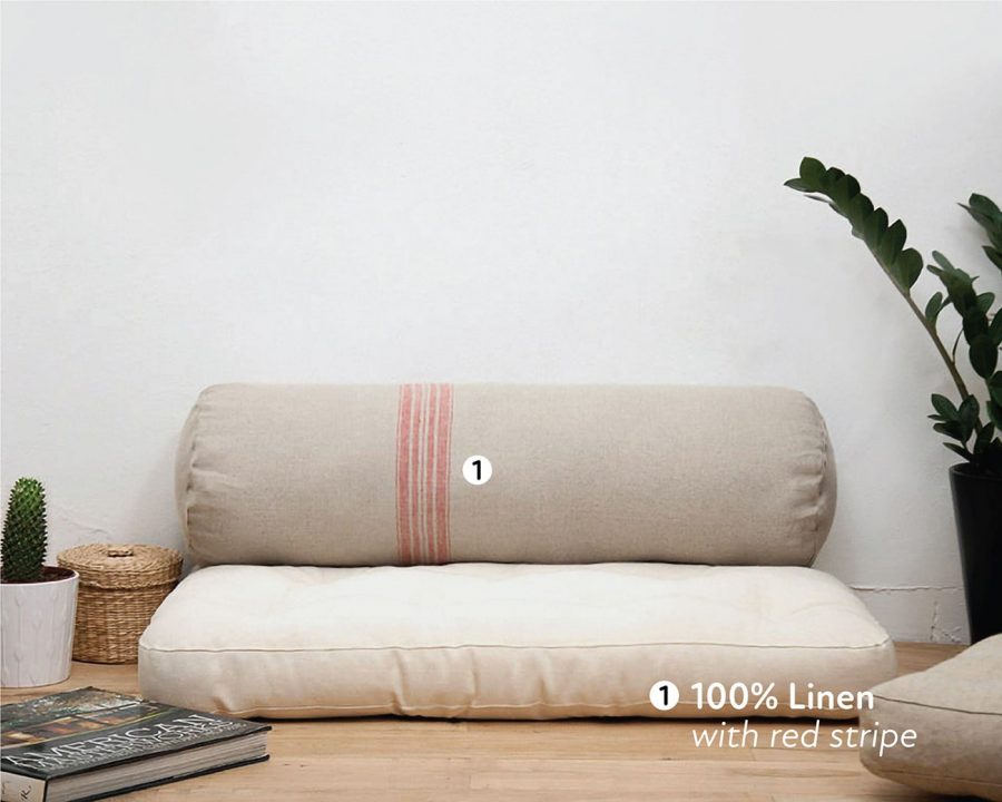 Home of Wool cuscino bolster in lana fatto a mano con rivestimento in lino a righe rosse