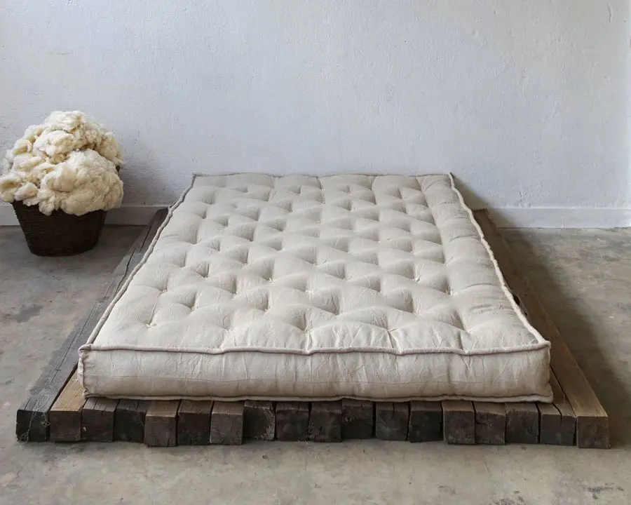 Home of Wool naturlig håndlaget madrass med ullfylling