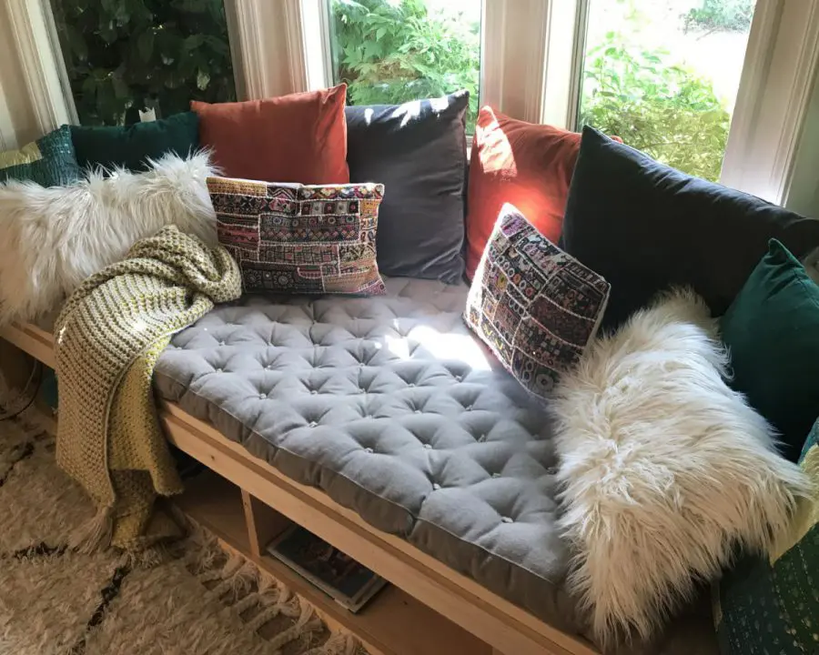 cuscino per letto da giorno in lana trapuntata completamente naturale