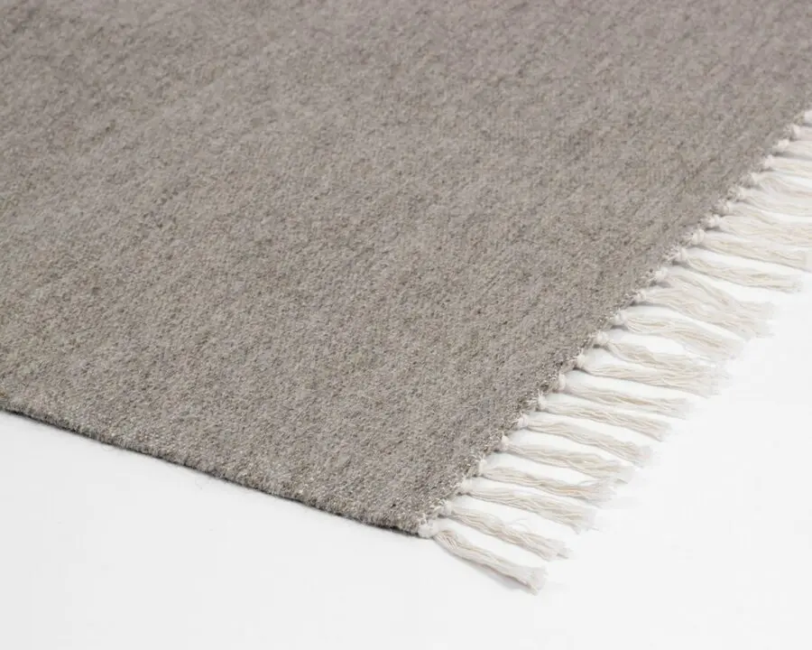 Home of Wool Flat Woven Wool Rug in Natural Grey Color (3)