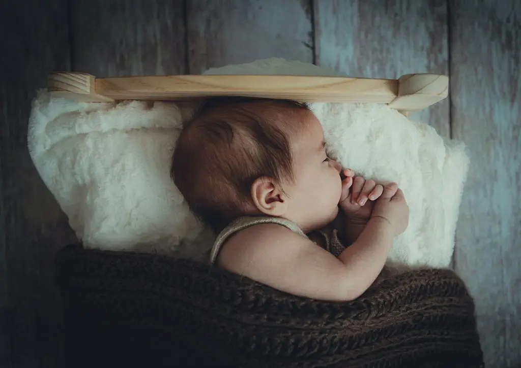 Home of Wool - Il primo anno di sonno del bambino Un momento di crescita e sviluppo con un tocco di lana