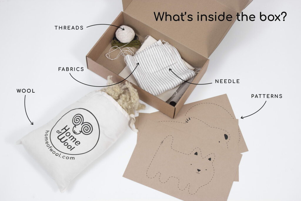 thuisbasis van zelfgemaakte knuffels van wol unboxing
