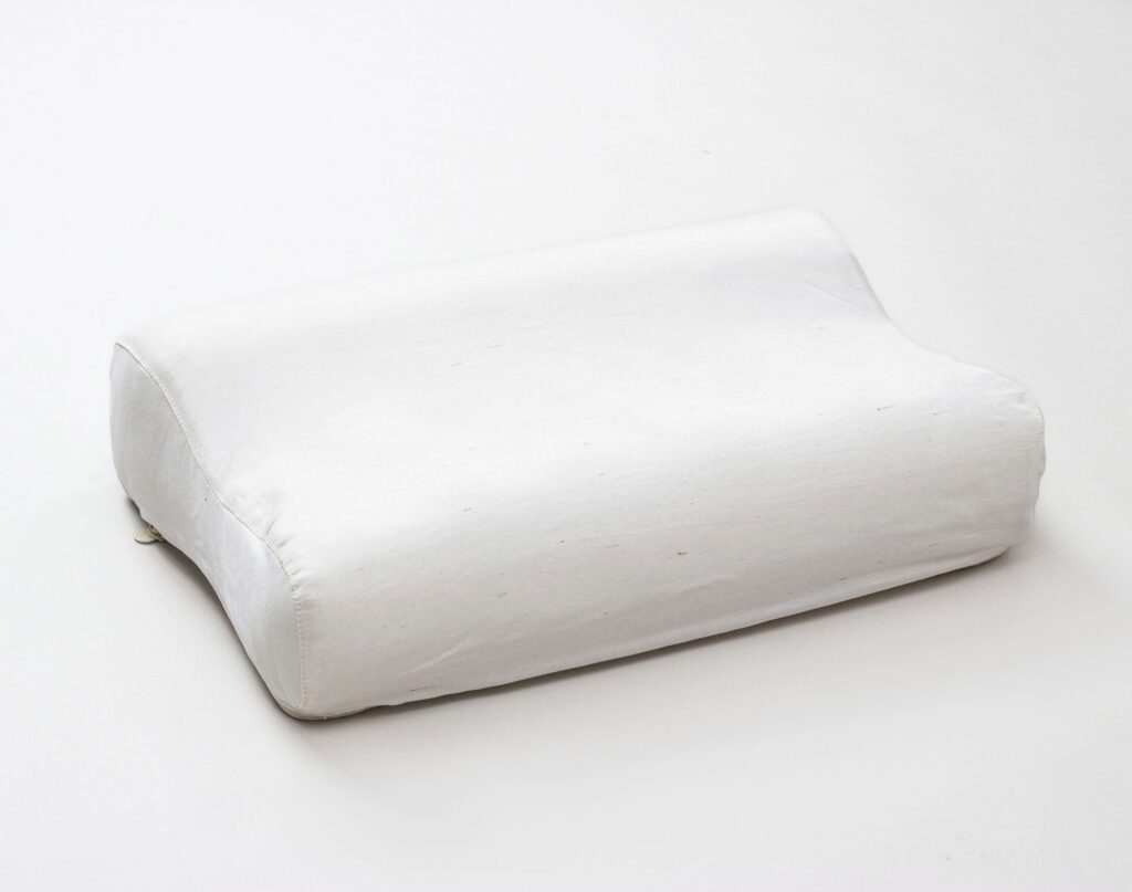 silkkinen ergonominen tyynyliina