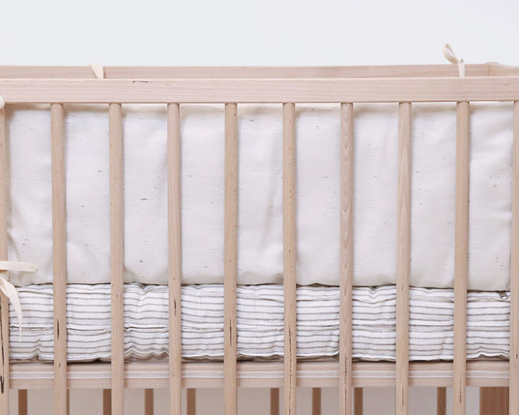 Baby-Stoßstange aus Wolle