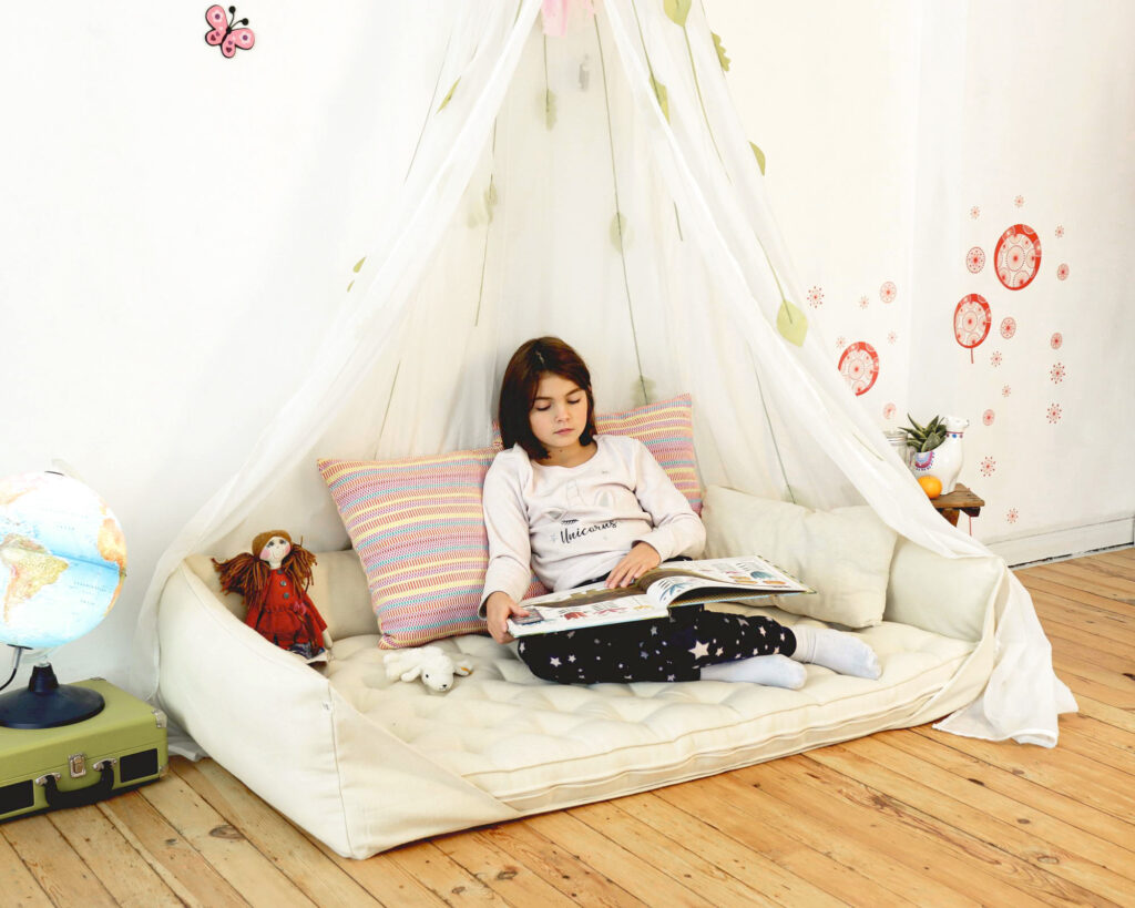 wool meontessori bed with boards