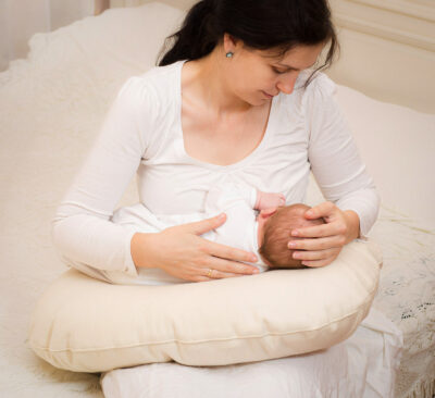 hogar de almohada de lactancia de lana utilizada por la madre y el bebé