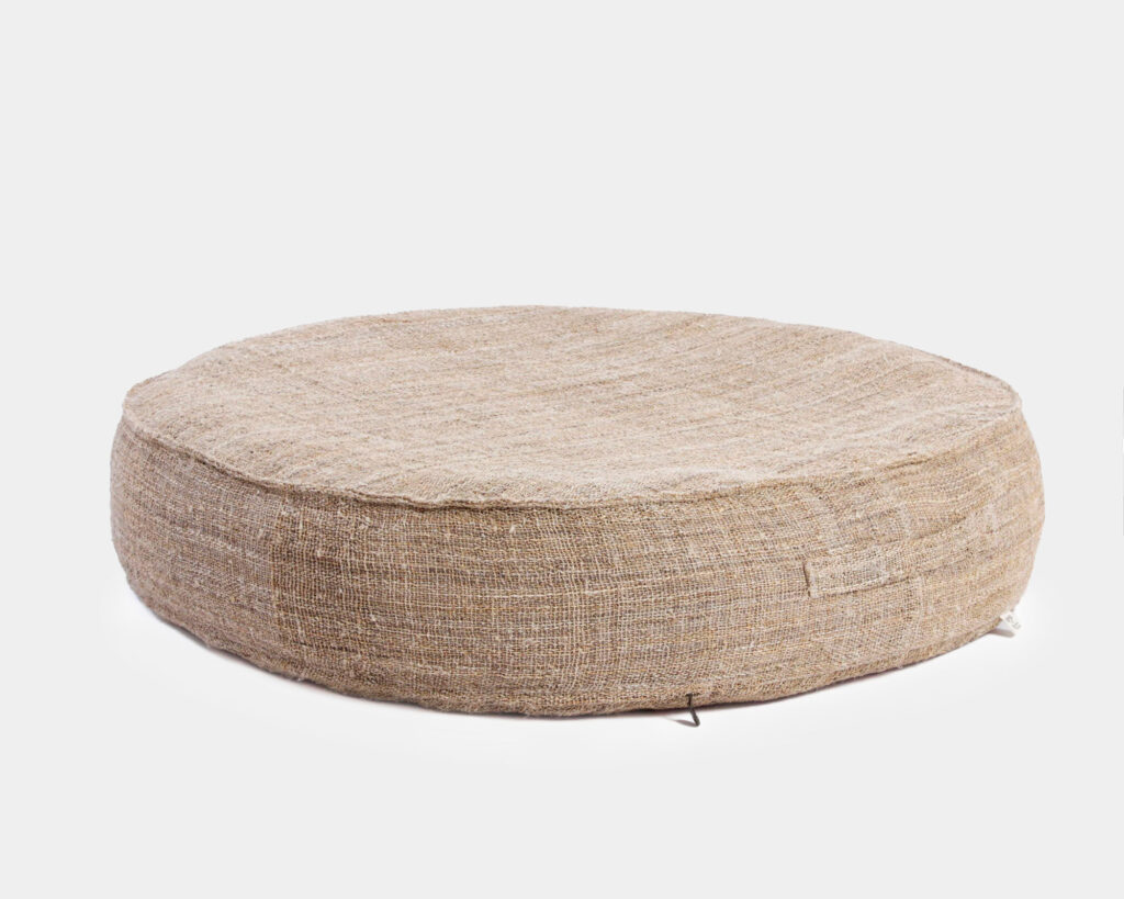 villa pyöreä tyyny pöytä